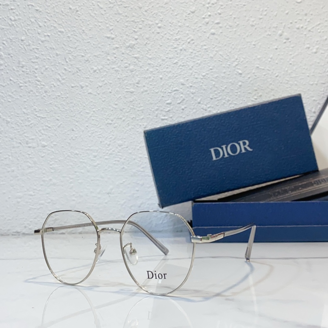 Other Dior_384 - Image 9