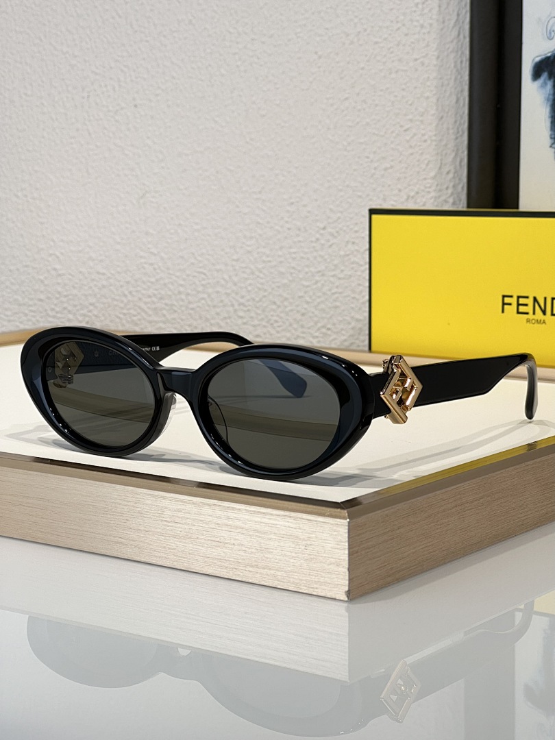 Fendi Mod:FE40140USize:53, photo 1