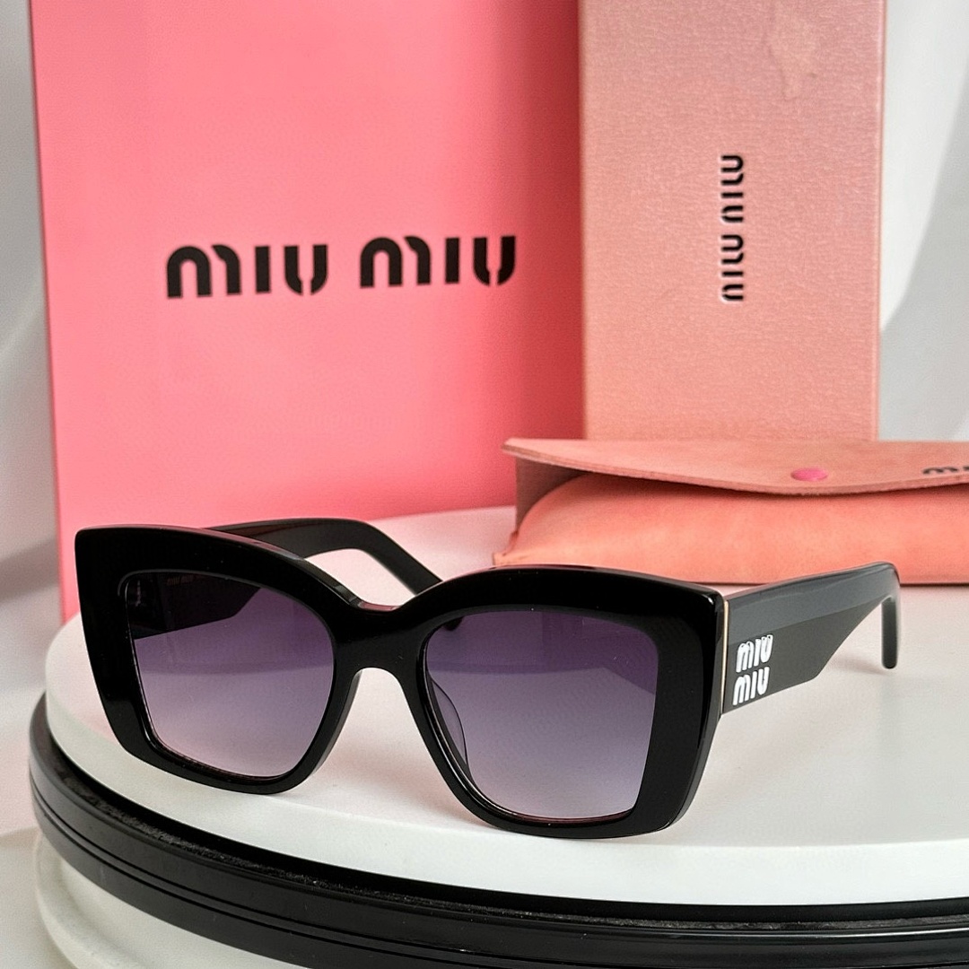 Miu Miu MIUMIUSMU04W52 - Image 6