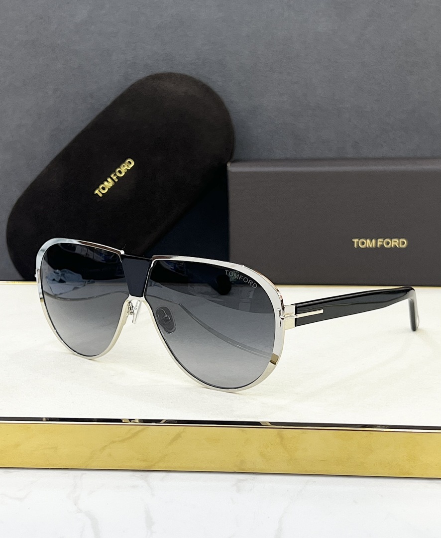 Other TOM FORDMODEL:FT1072Size:64□7-145