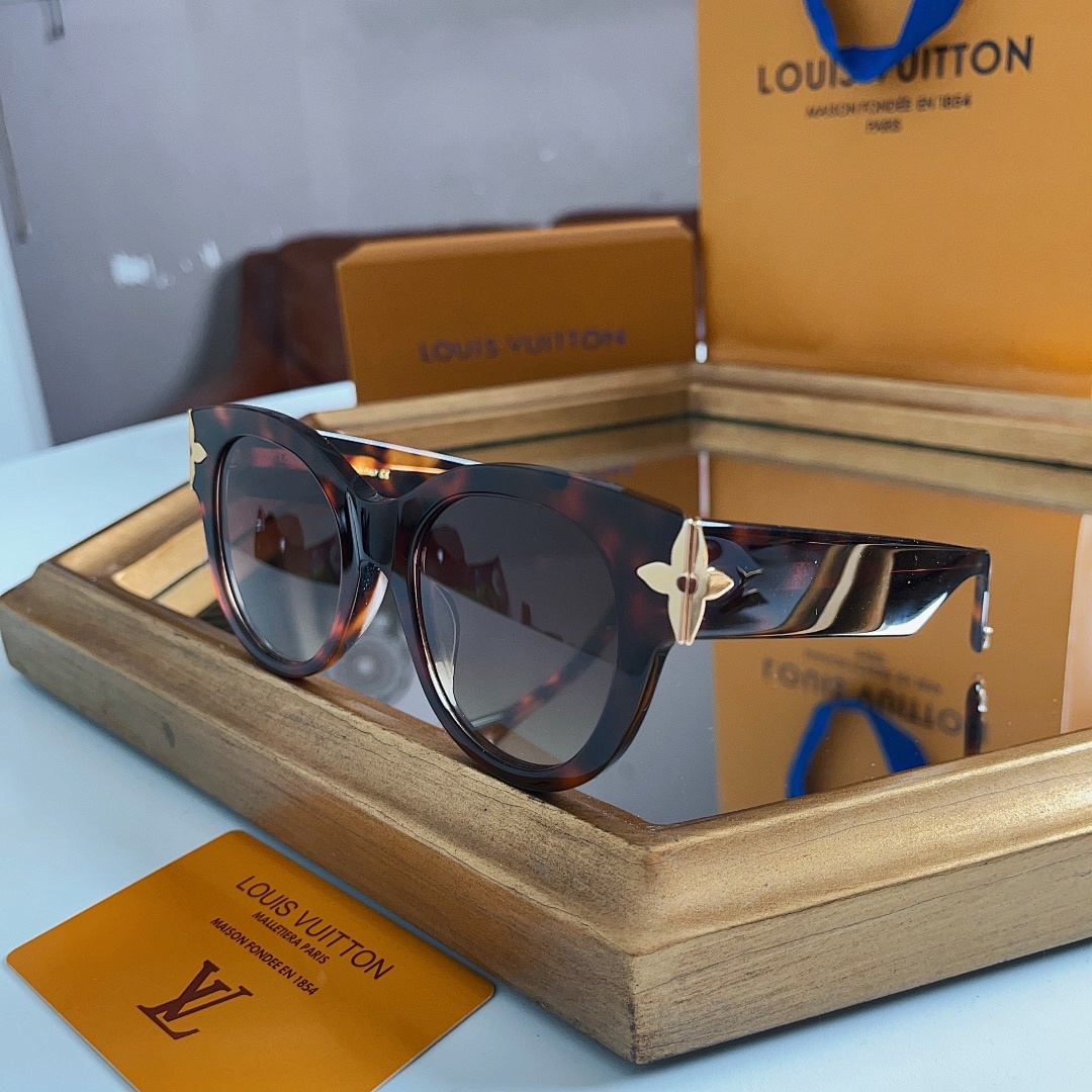 Louis VuittoN Z1778ESize:51, photo 1