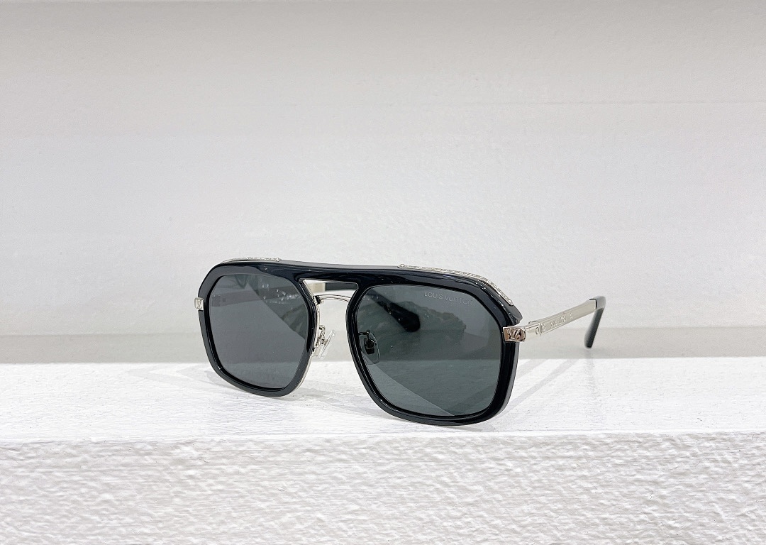 Other LOUIS VUITTONMODEL:Z2067U SIZE:56 18-145_