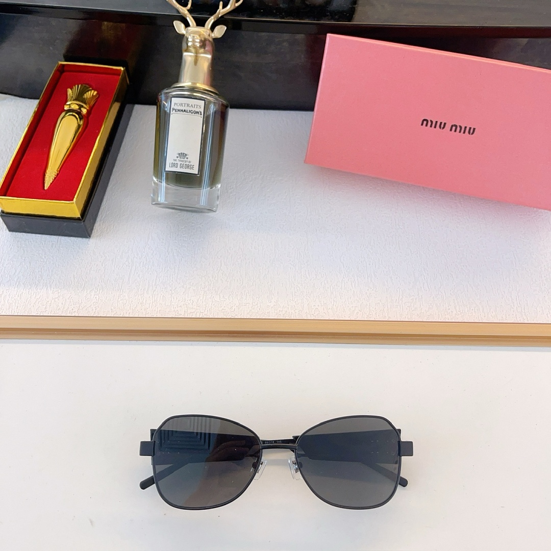 Miu Miu MIU MOD SMU67WS 55, photo 1