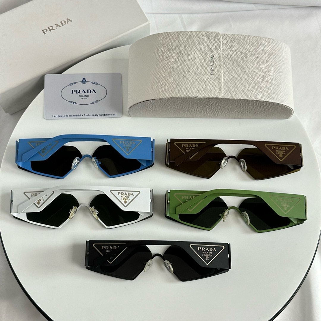 Prada SPR59Z SIZE70-7-135 - Image 3