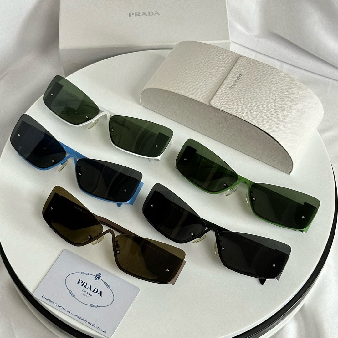Prada Prada - Image 2