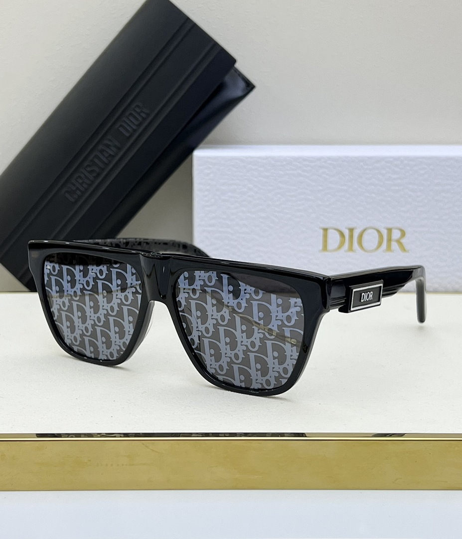 Other DIORDioB23 S31SIZE:57