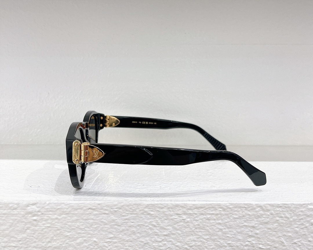 Other LOUIS VUITTONMODEL:Z2060E SIZE:50 - Image 2