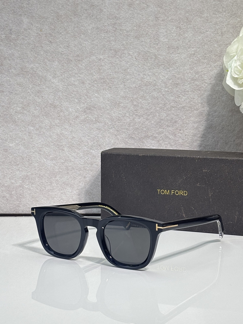 Other TOM FORDMODEL:FT 1326SIZE:48