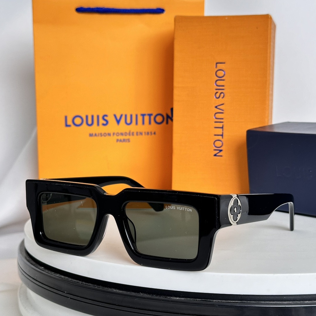 Other LOUIS VUITTONMODEL:Z1444U SIZE:44 - Image 6