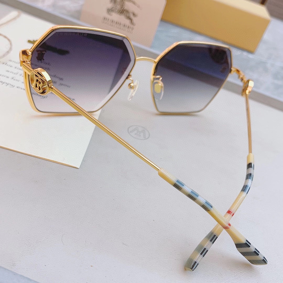 Other 【BurberrYsize62 - Image 2
