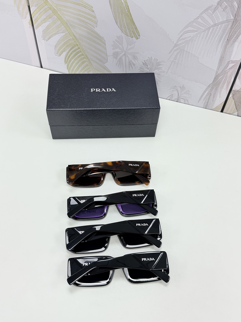 Prada Prad Spr06Y. - Image 2