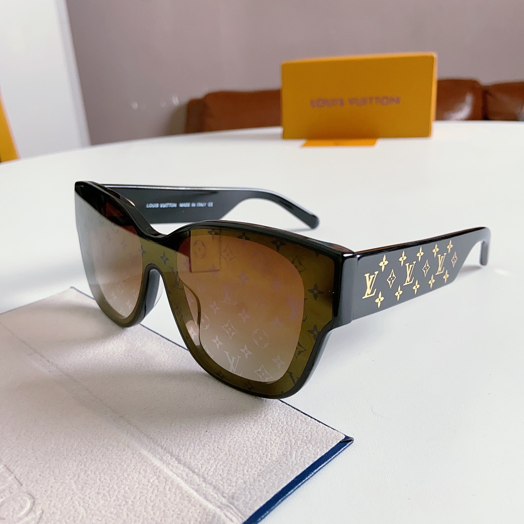 Other LOUIS VUITTONMODEL:Z1996E SIZE:146 0-145