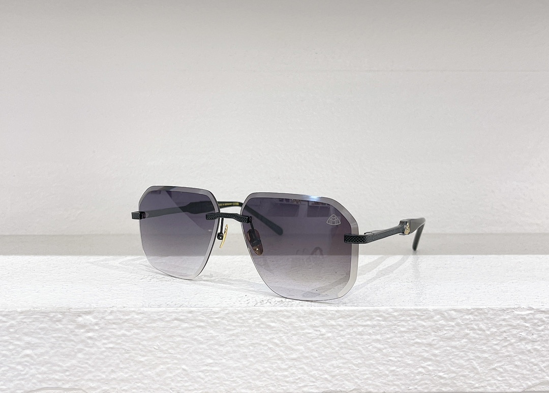 Chanel MAYBACHMODEL Z081SIZE:61 13-140_, photo 1