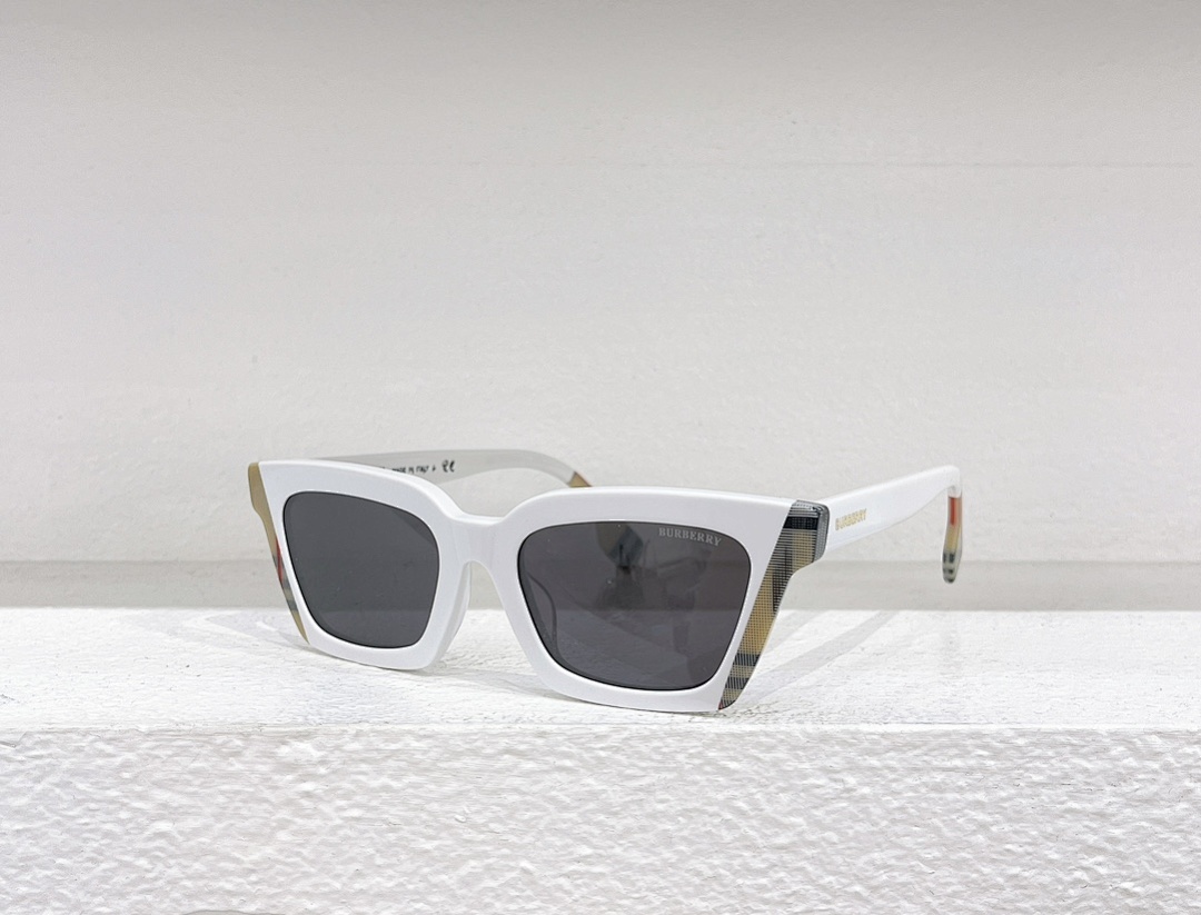 Other BURBERRYMODEL:B 4392SIZE:52