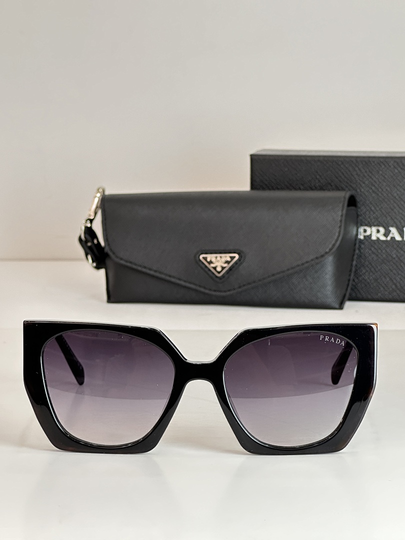 Prada ModelSPR 89WSIZE:56 - Image 6