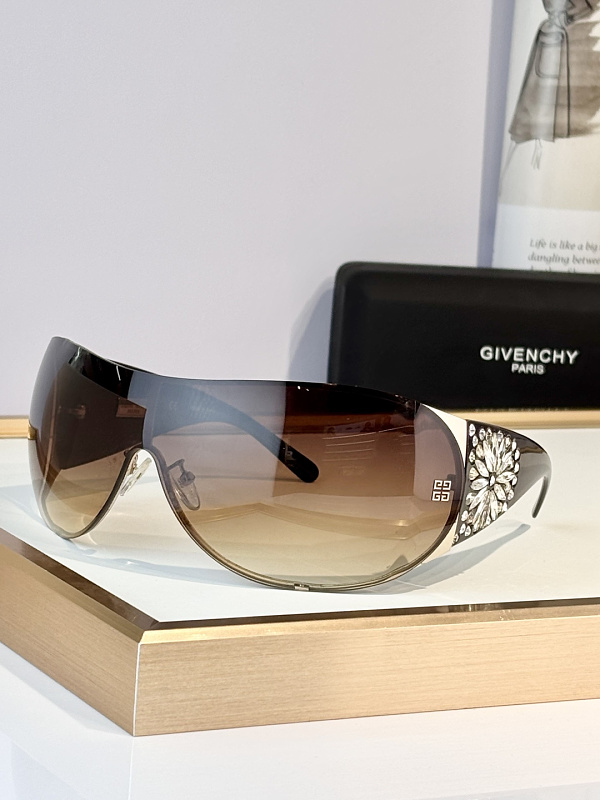 Chanel GIVENCHYMod:SGV363SSize:110, photo 1