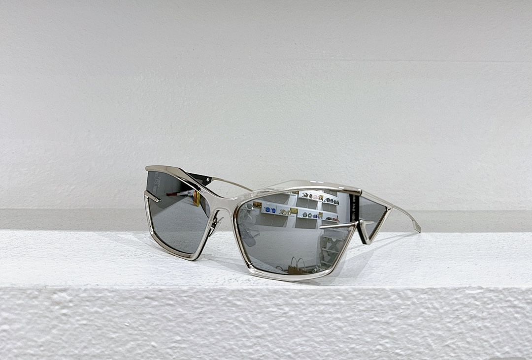 Chanel Chanel GIVENCHYMODEL:GV40066USIZE:66 18-135_, photo 1