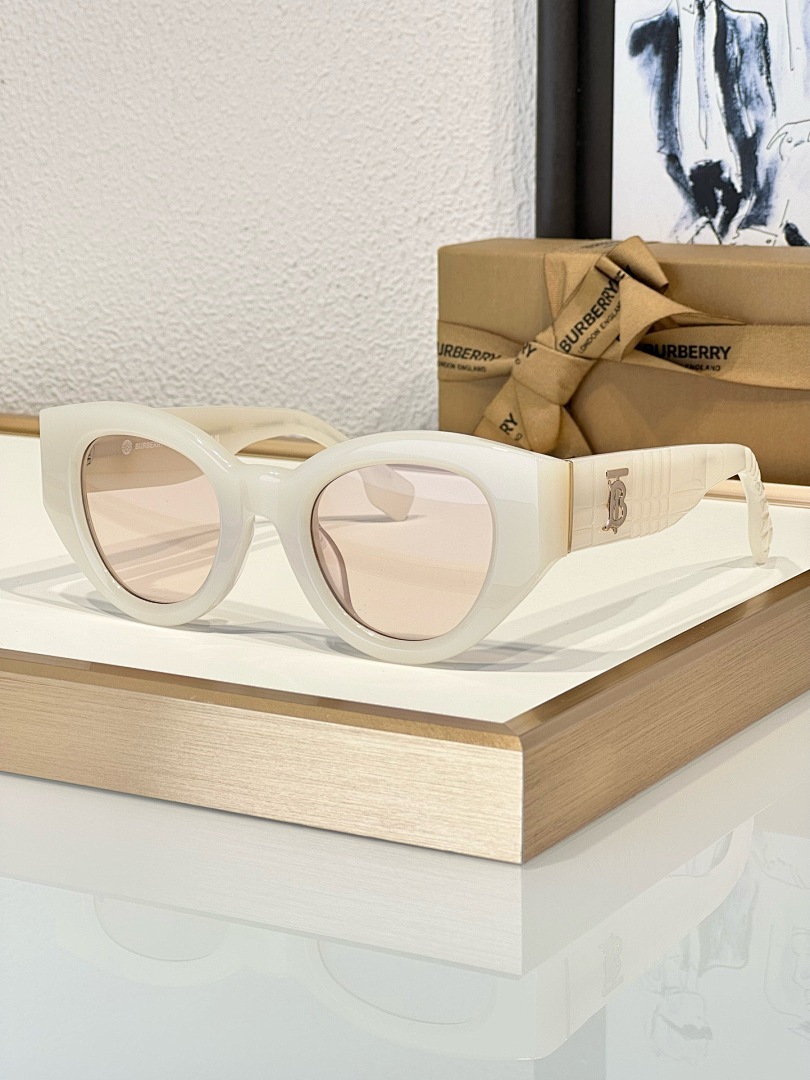 Other BurberryMod:B4390Size:47 - Image 9