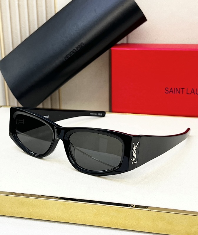 SAINT LAURENTMODEL:SL M140FSIZE:56, photo 1
