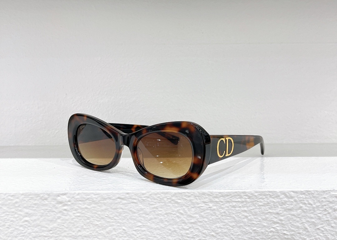Other DIORMODEL:DSGTA13UCRSIZE:54