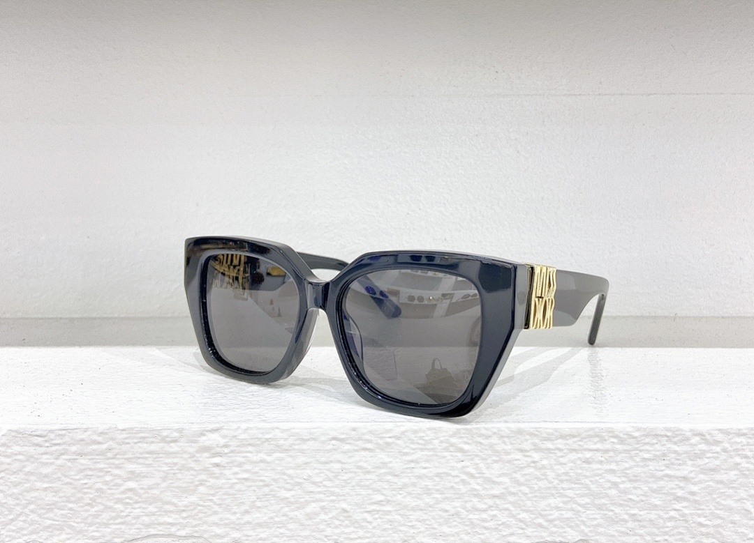 Other DIORMODEL:MissDior S2F SIZE:56