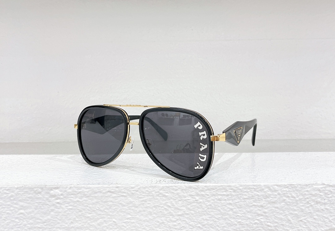 Prada MODEL:PR 186VS SIZE:58