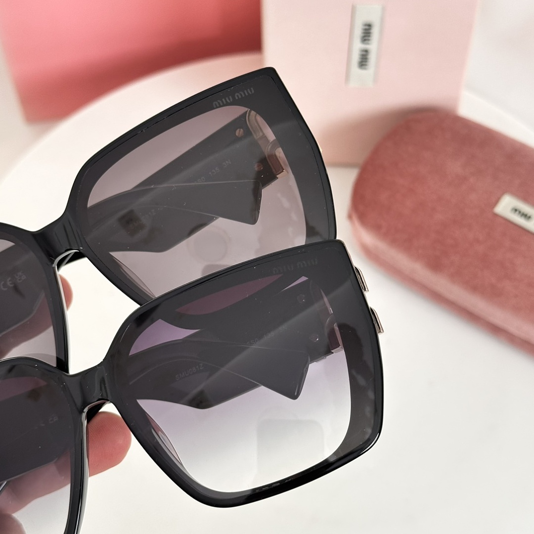 Miu Miu MIU M MODEL SMU081Z SIZE:56 - Image 5