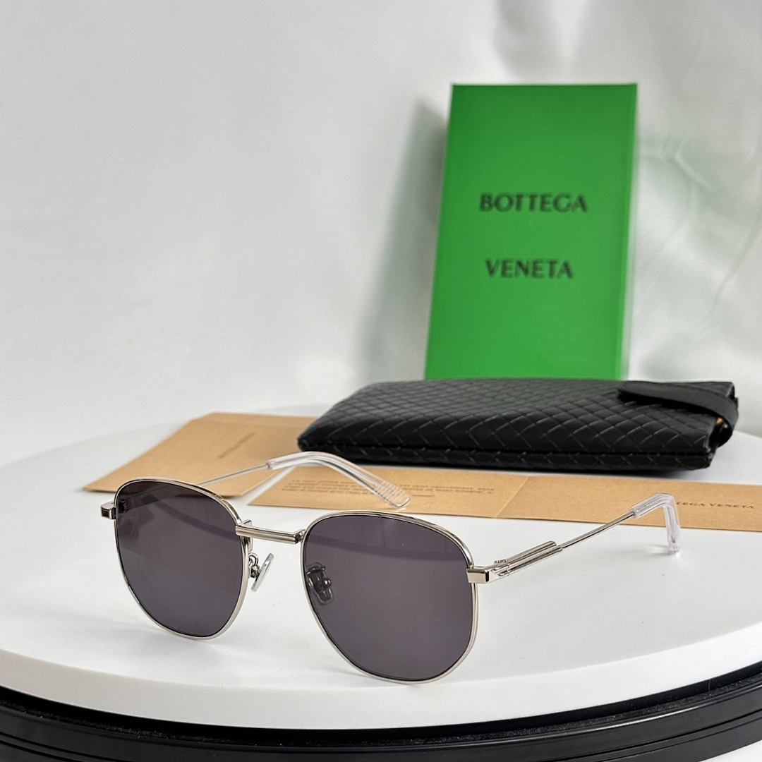 BOTTEGA VENETAMODEL:BV1160SASIZE:52 21-145., photo 1