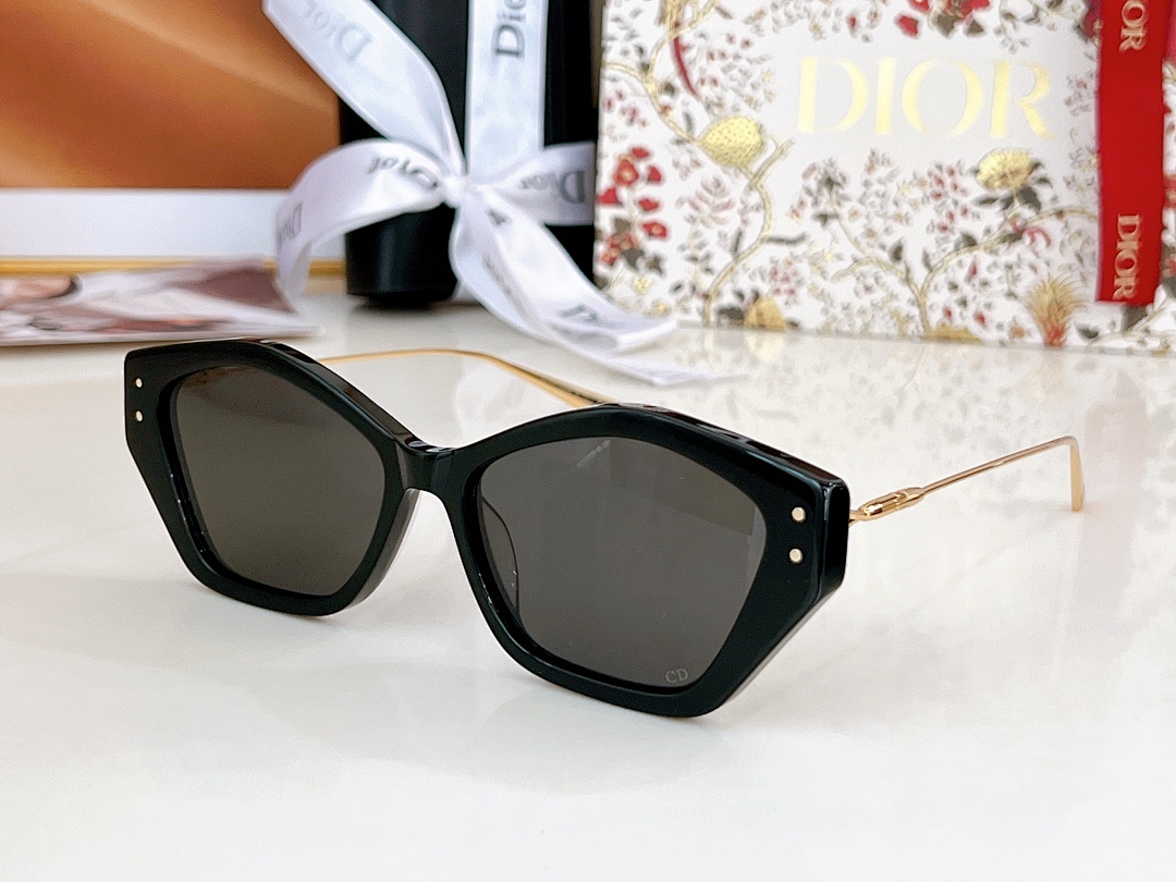 Other Dior MISSDIORS1U SIZE:56 18-135_ - Image 5