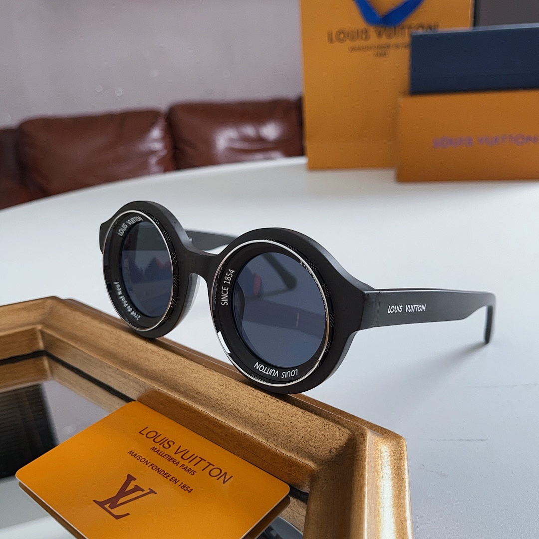 Other LOUIS VUITTONMODEL:Z2386U SIZE:43