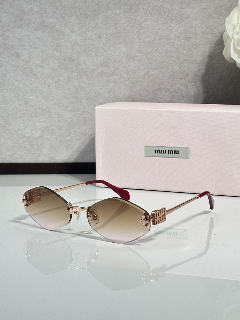 Miu Miu MODEL:MU 167AV SIZE:62 - Image 9