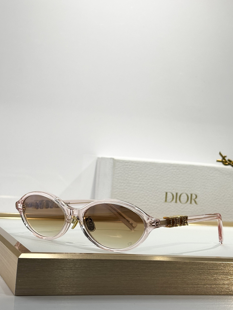 Other DIORMOD:DiorTreasureR1FSize:57 17