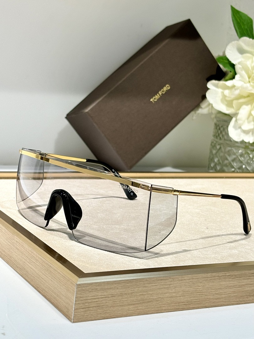 Other Tom ForDMod:Xavier Size:139-115_ (TF0980)