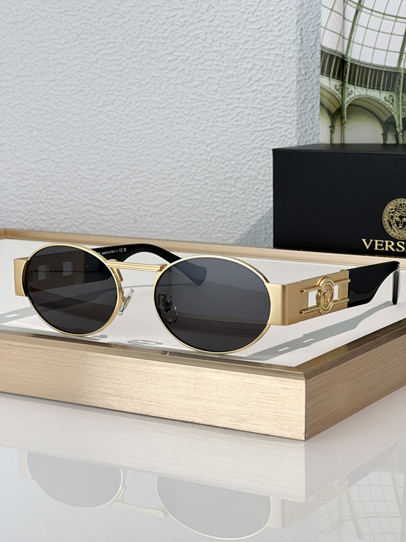 Other Versace