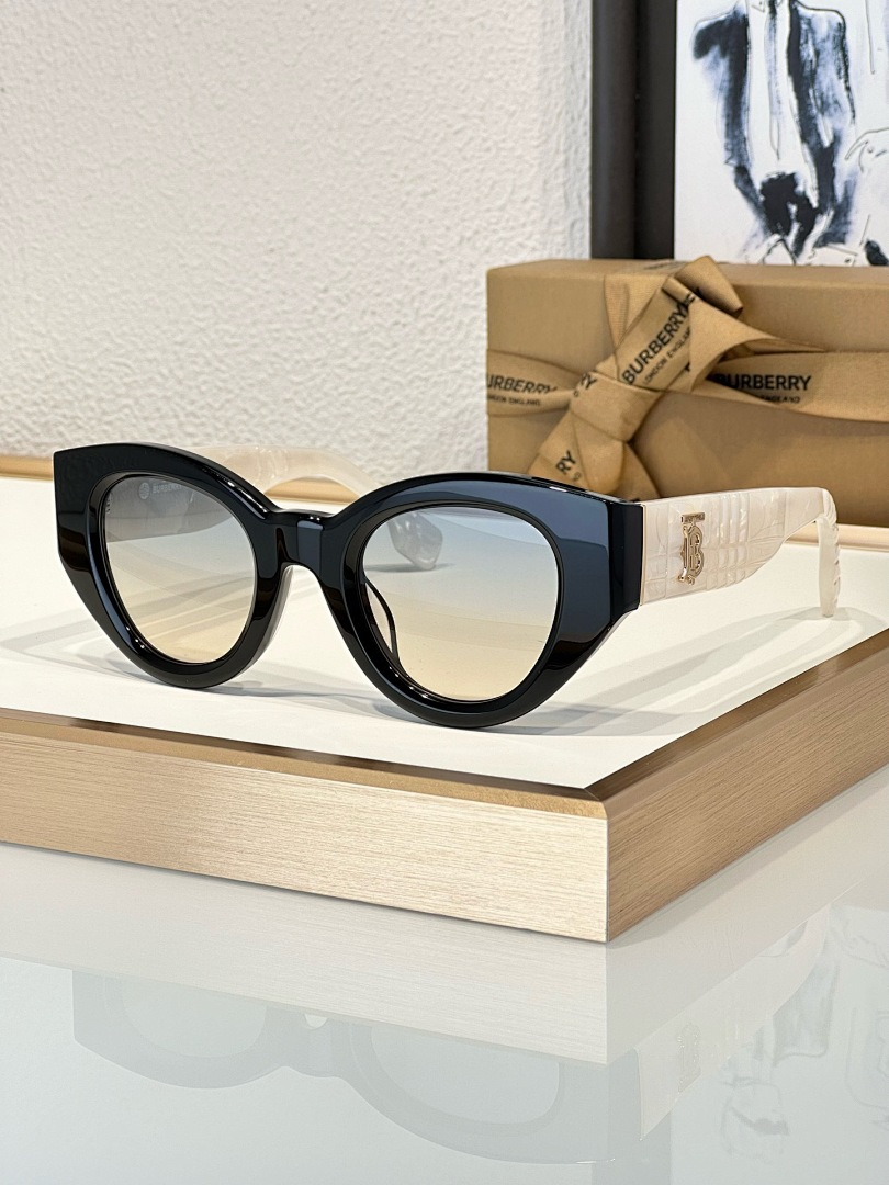 Other BurberryMod:B4390Size:47 - Image 6
