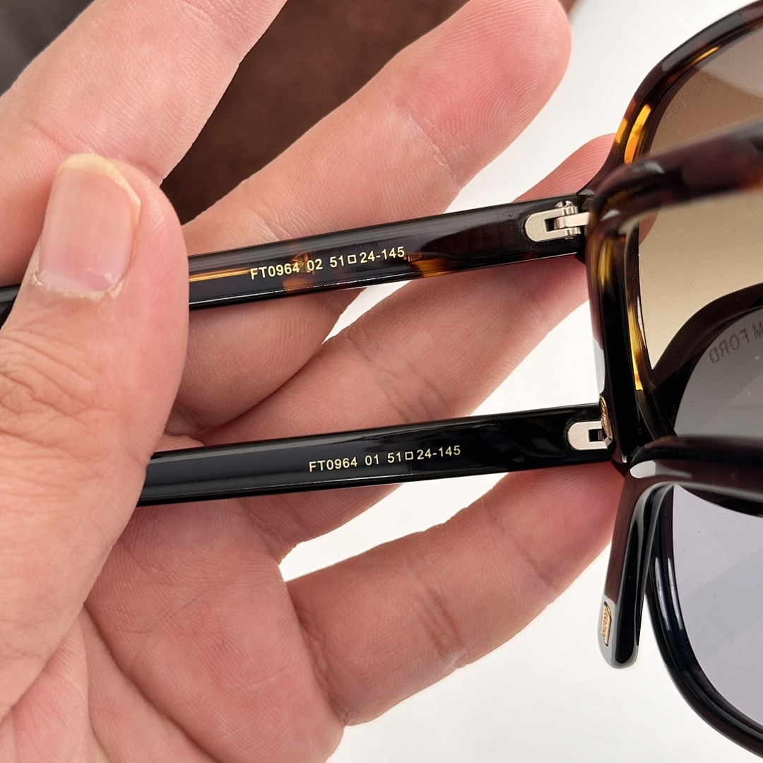Other TomfordFT096451 - Image 3