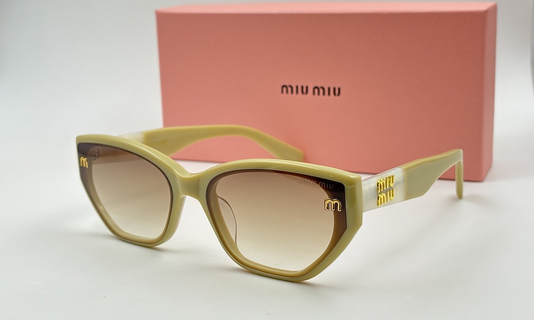 Miu Miu MU66ZS62 - Image 3