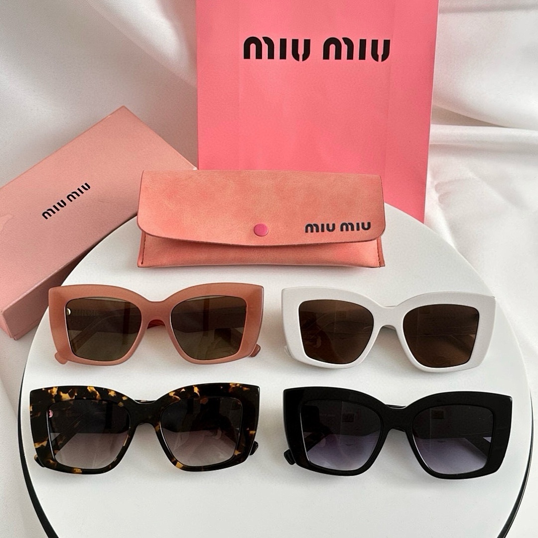 Miu Miu MIUMIUSMU0452 - Image 2