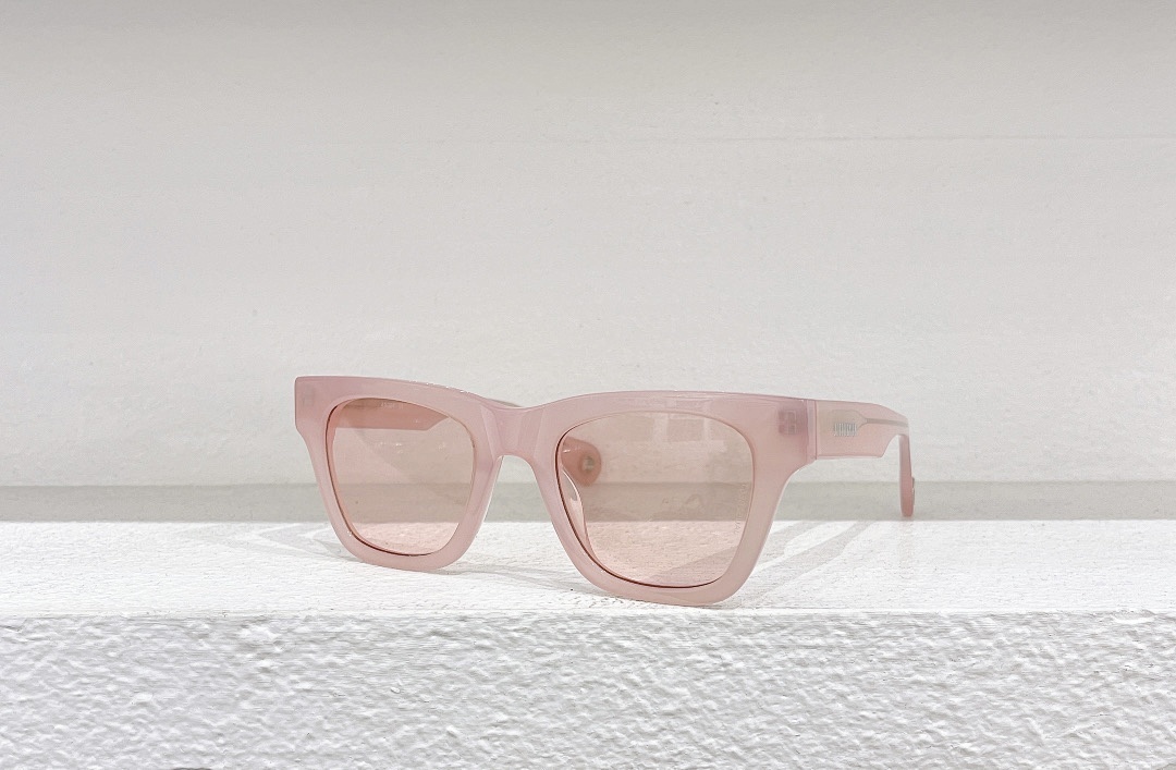 JACQUEMUSSIZE:49 24, photo 1