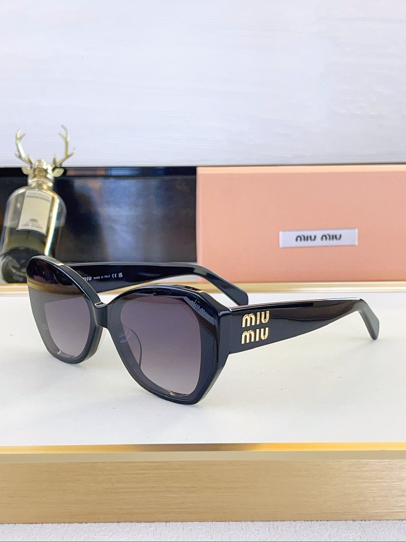 Miu Miu MOD MU12KS 62