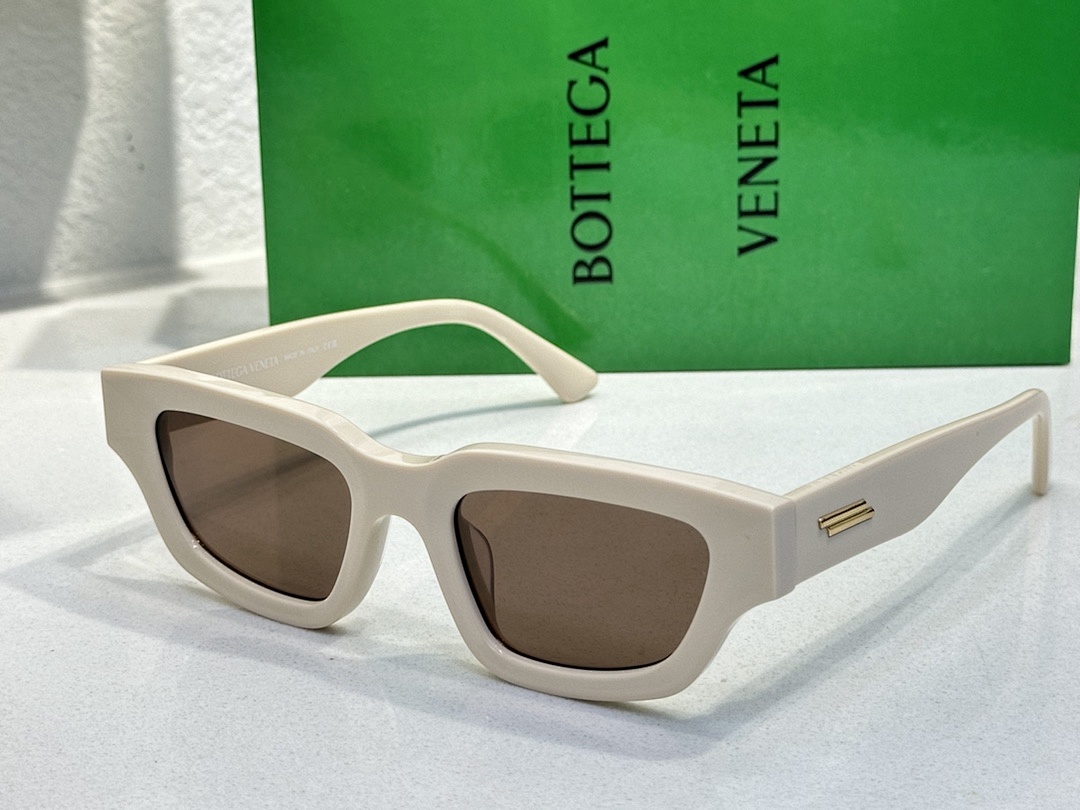 BOTTEGA VENETAMODEL:BV1250S SIZE:53, photo 1