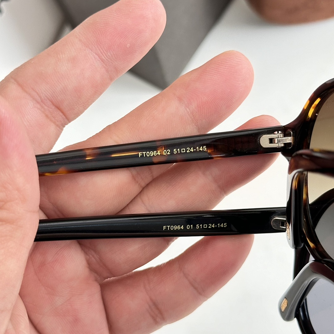 Other TomfordFT09651 - Image 3