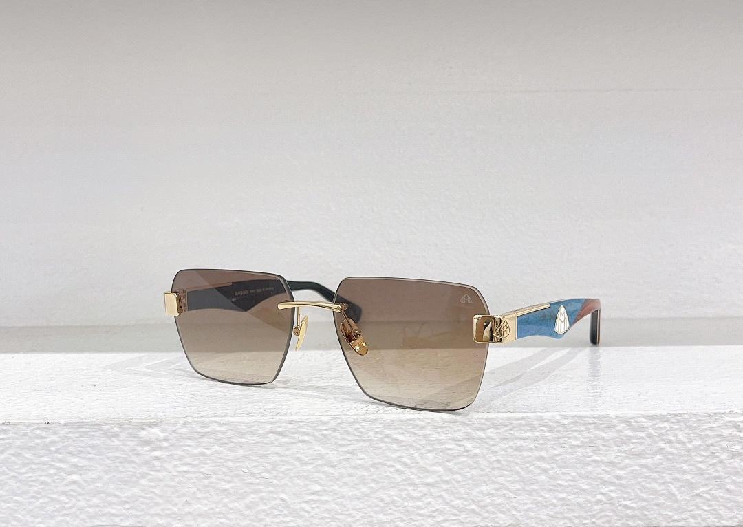 Chanel Chanel MAYBACHMODELTHE MAGIC ISIZE:59 17-140_, photo 1