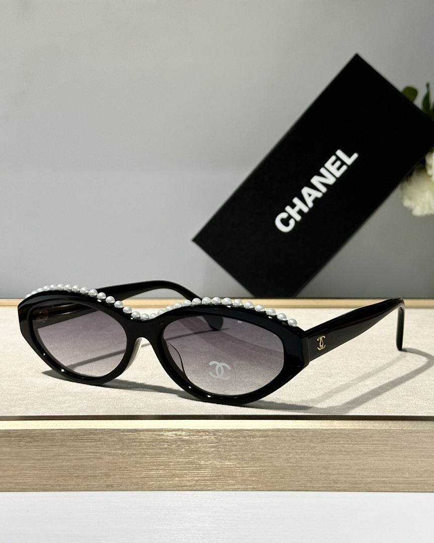Chanel Model:, photo 1