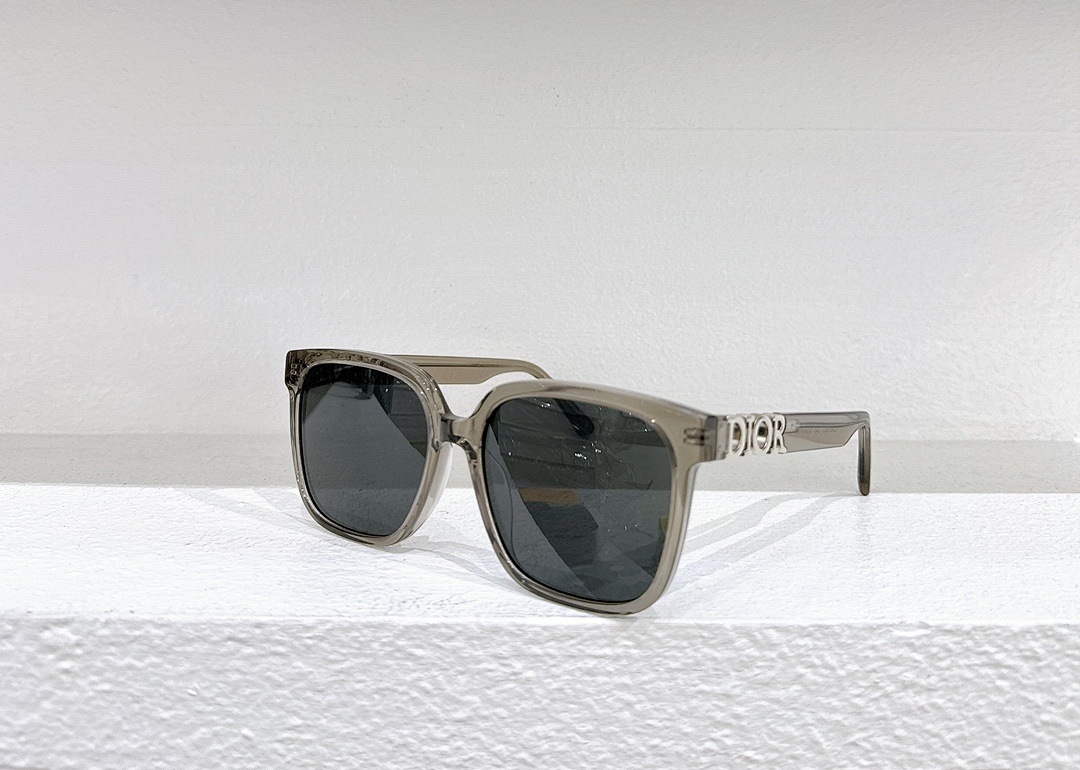 Other DIORMODEL:CD 8601SIZE:55 18-145_