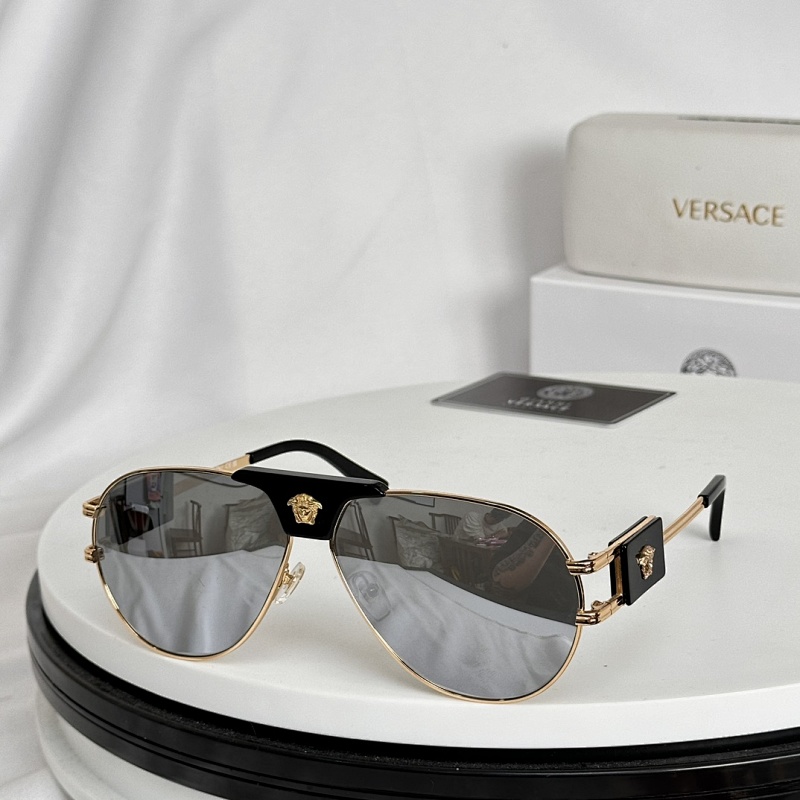 Other VERSACEE, photo 1