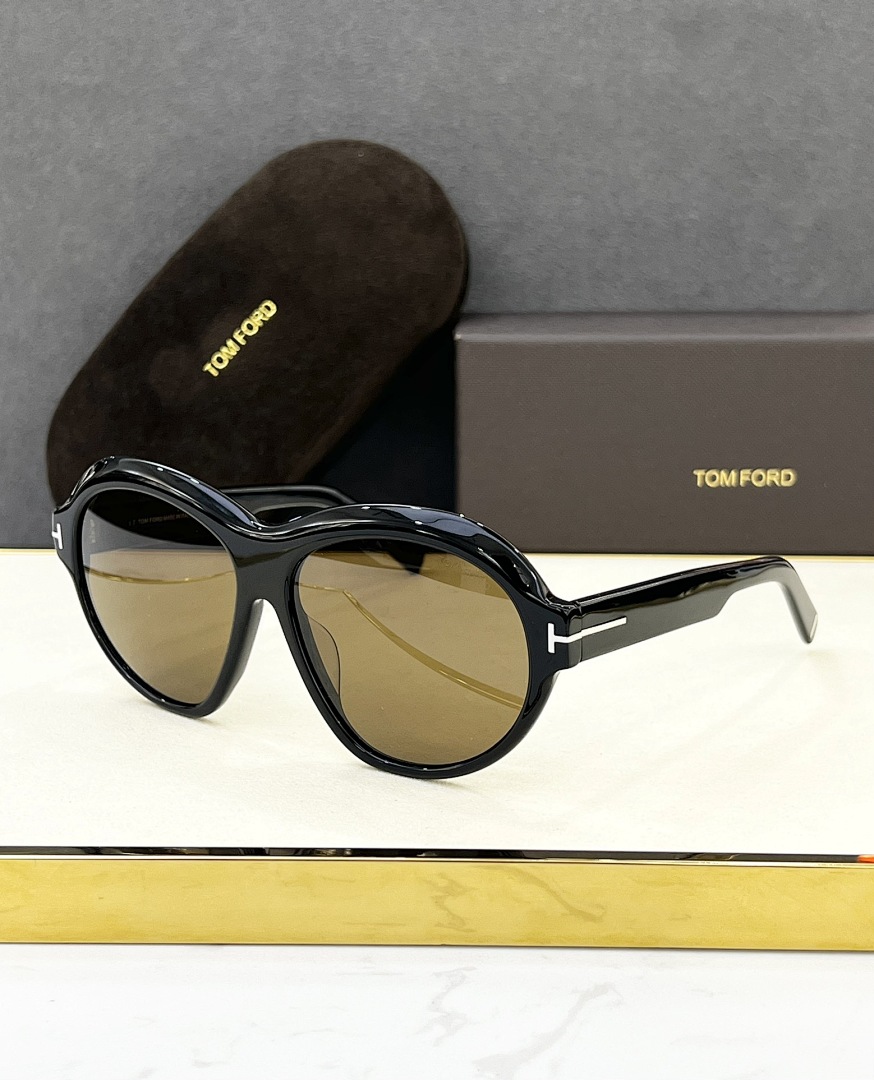 TOM FORDMODEL:FT1113SIZE:59, photo 1