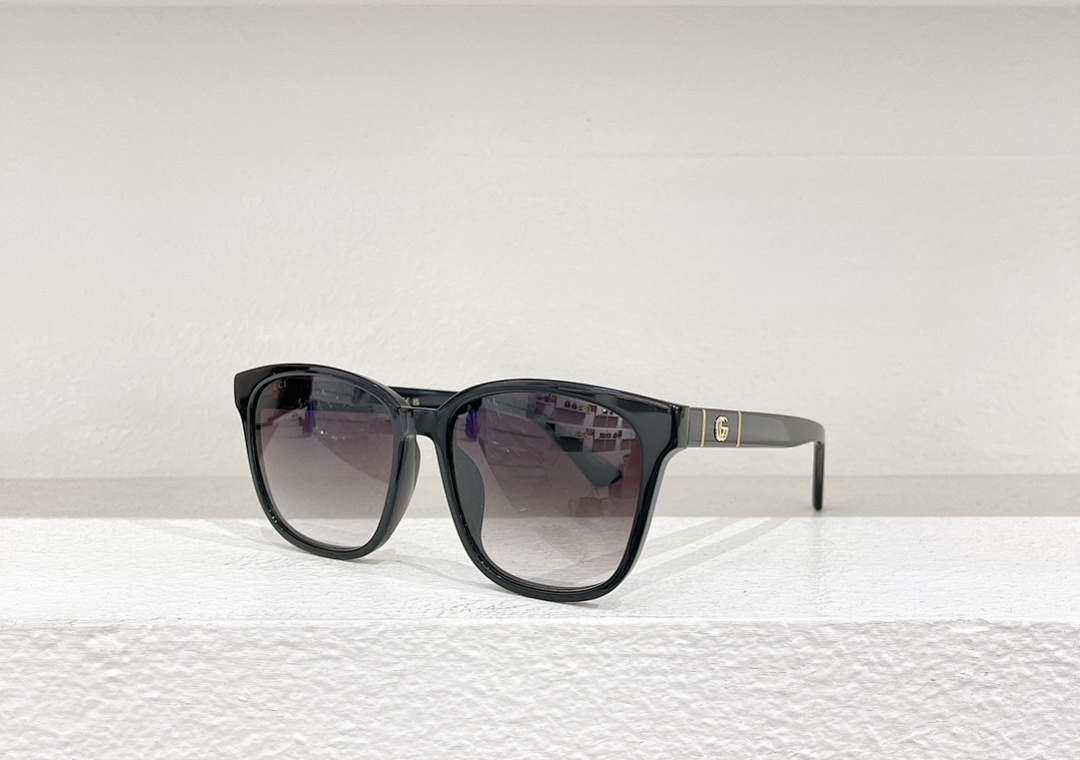 GUCCIMODELGG0637SKSIZE 56, photo 1