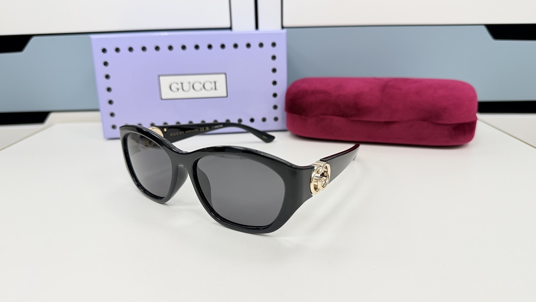 Other GUCCI GG1826SK - Image 3