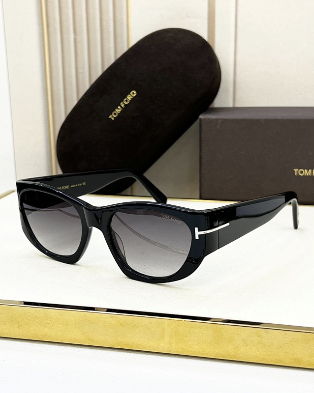 TOM FORDMODEL:FT0987Size:53, photo 1